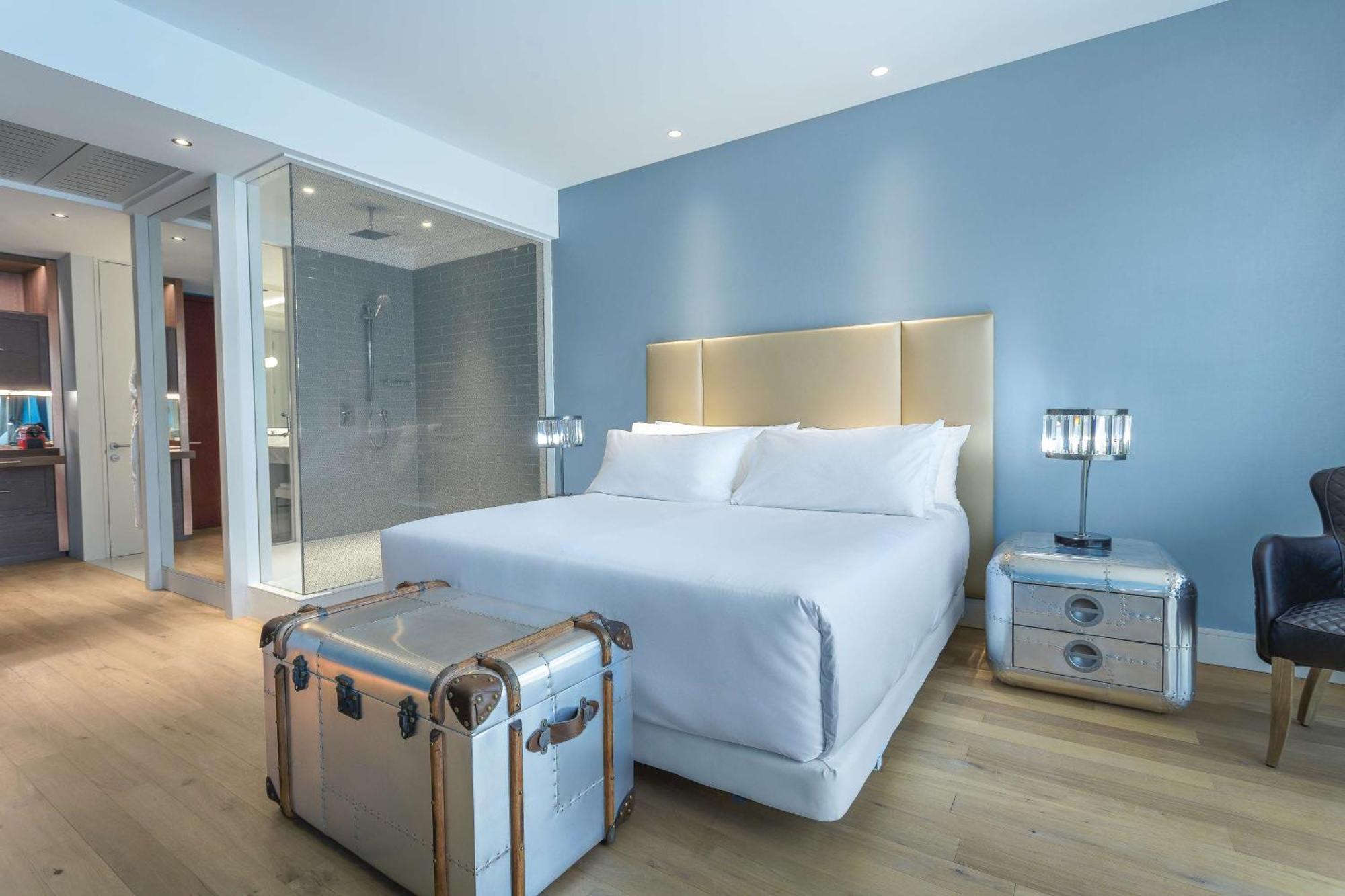 เอ็นเอช คอลเลคชั่น ซานติอาโก กาซาโกสตาเนรา Hotel ภายนอก รูปภาพ